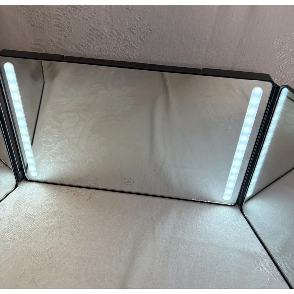 The 360 Mirror Adjustable Trifold Barber Mirror to Cut Your Own Hair